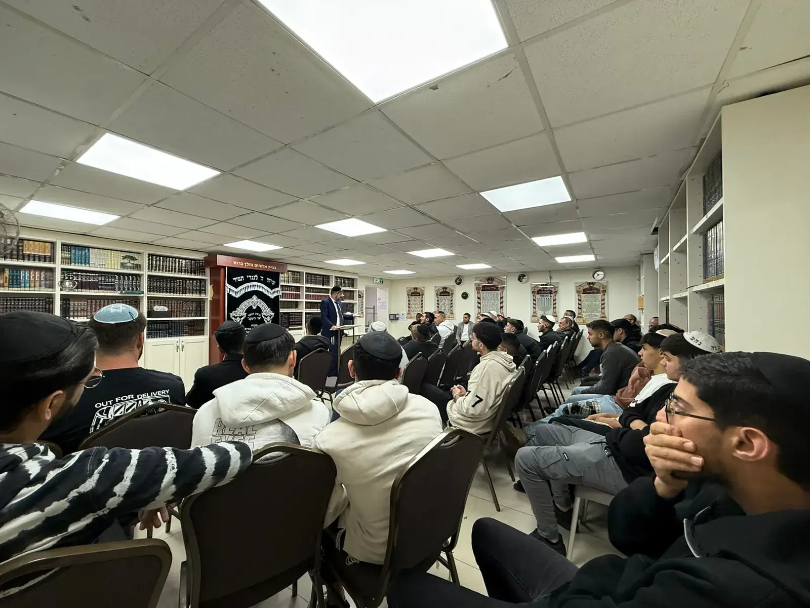 שיעור ערב בבית המדרש אור ליעקב